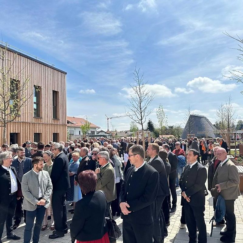 Neues Pfarrzentrum in Holzkirchen eingeweiht